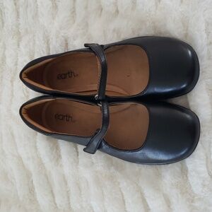 Earth Women's Black Mary Jane Shoes 11 Wide NWOB